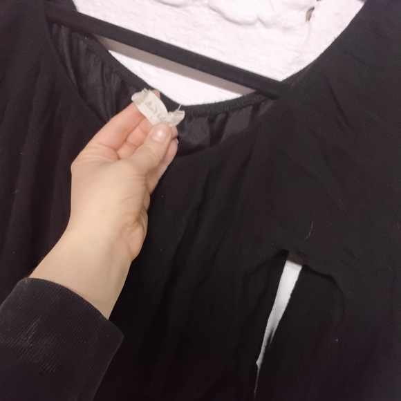 Black Flowy Long Sleeve Romper - Picture 3 of 3